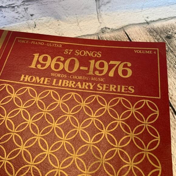 HOME LIBRARY SERIES Volume 4 With 54 Songs from 1960-1976 Voice, Piano & Guitar - Picture 2 of 5